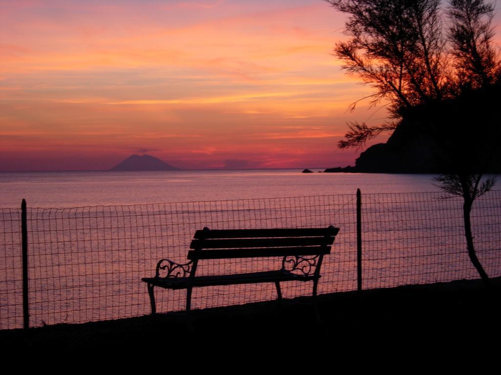 Le Casette Sul Mare Capo Vaticano Luaran gambar
