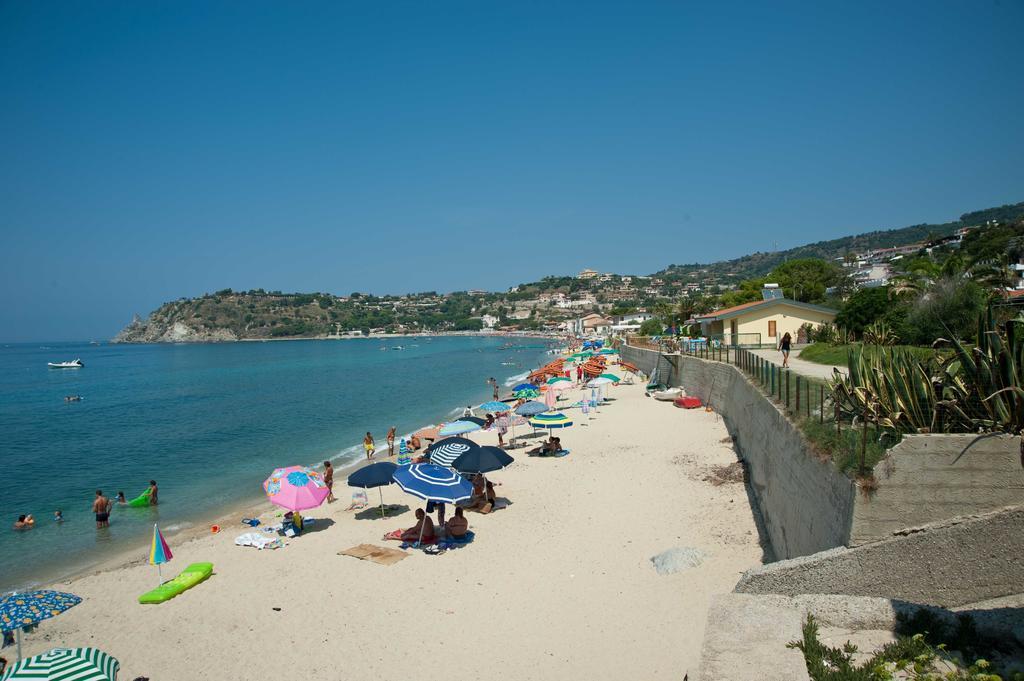 Le Casette Sul Mare Capo Vaticano Luaran gambar