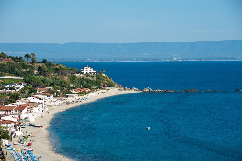 Le Casette Sul Mare Capo Vaticano Luaran gambar