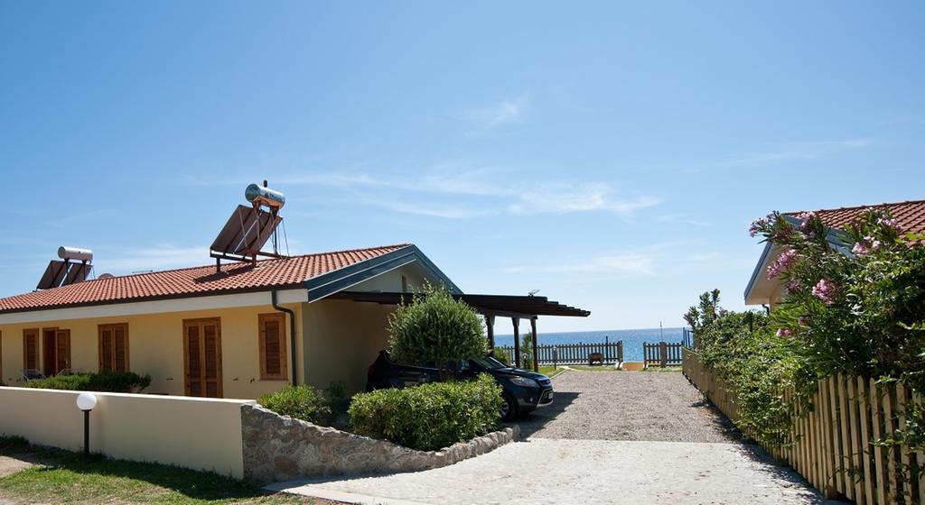 Le Casette Sul Mare Capo Vaticano Luaran gambar