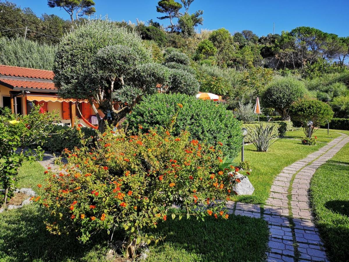 Le Casette Sul Mare Capo Vaticano Luaran gambar